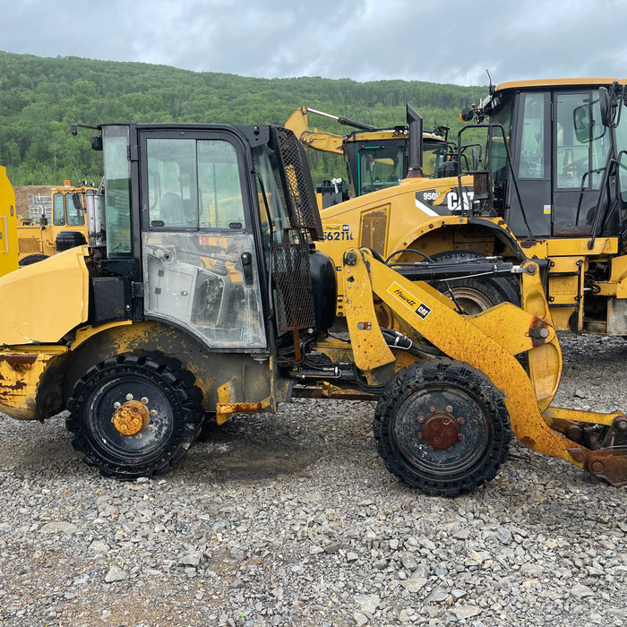 906H CAT wheel loader