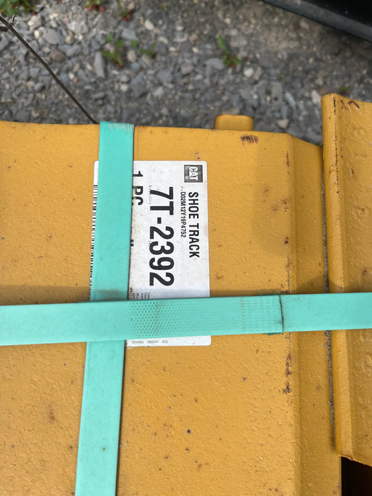 7T-2392- CAT SHOE TRACK- OEM New